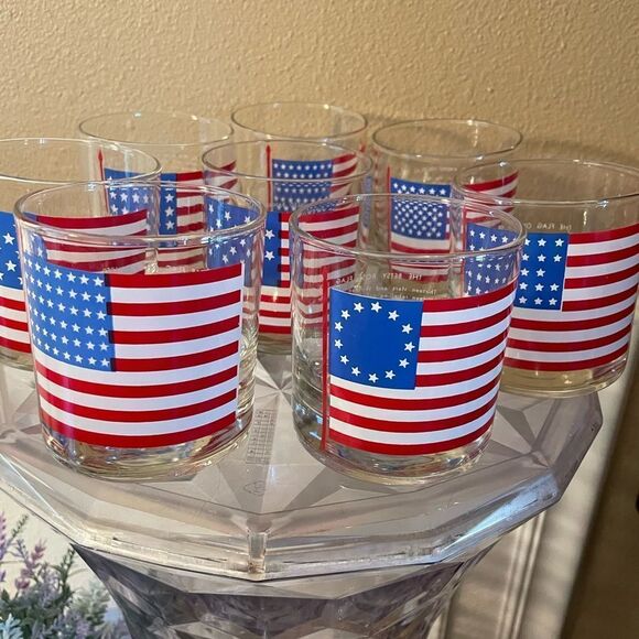 Libbey USA Flags with History on back Set of 8 Vintage Bar Glasses